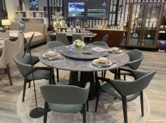 慕思现代轻奢餐桌